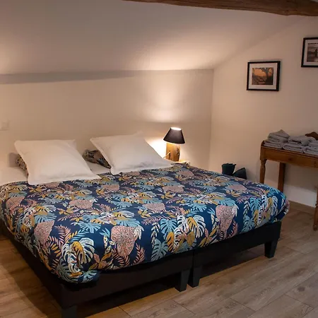 O Tamaris Bed & Breakfast 3*